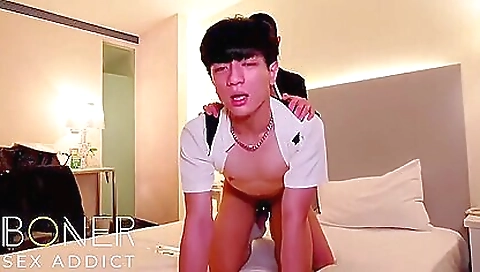 Milf & sex with a hot asian girl