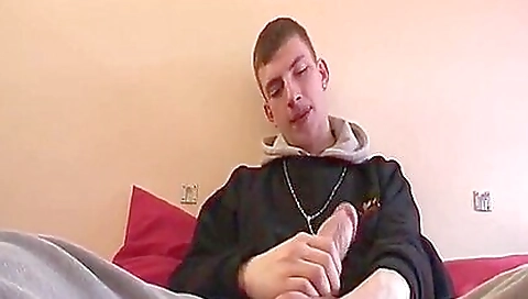 Sexy brunette amateur anal slut