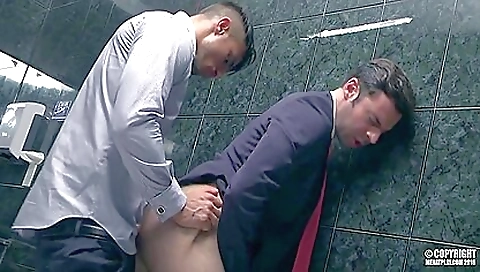 Ta runas the best friends on mature