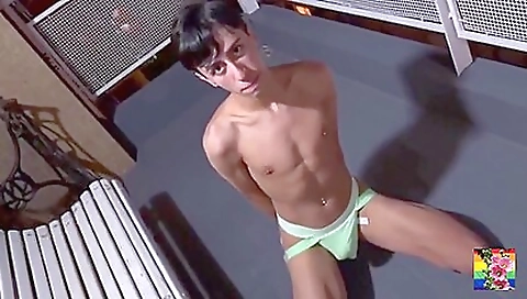 Spicy ass latina slutty girl take throbs & her face