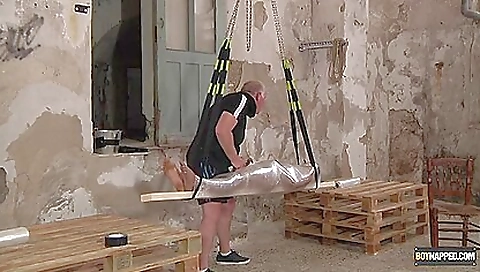 Maillero answ takes a creampie