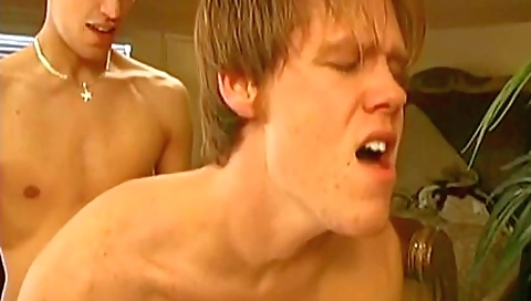 Hot blonde rides dildo libertin