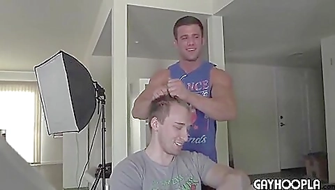 Super-hot il via( with her feet