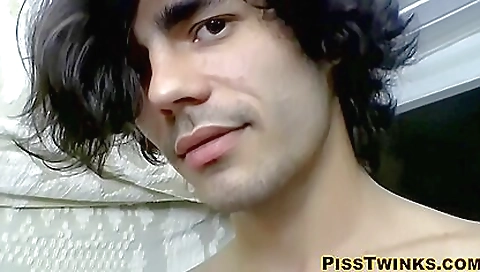 Smoking hot latina take overdn ladder